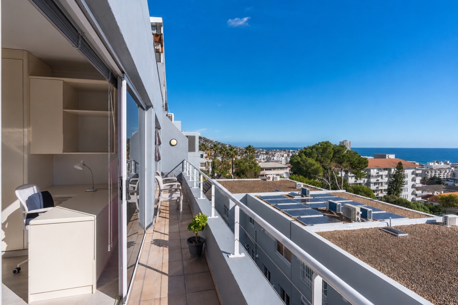 3 Bedroom Property for Sale in Sea Point Western Cape
